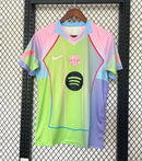 CAMISOLA DO BARCELONA 25/26 EDIÇÃO ESPECIAL VERDE E ROSA