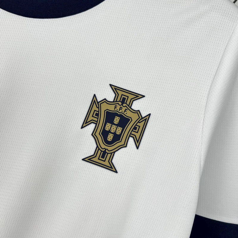 CAMISOLA DA SELEÇÃO DE PORTUGAL 25/26 TREINO BRANCO
