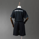 KIT INFANTIL DO SPORTING 25/26 EDIÇÃO ESPECIAL PRETO