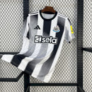 CAMISOLA DO NEWCASTLE 25/26 PRETO E BRANCO