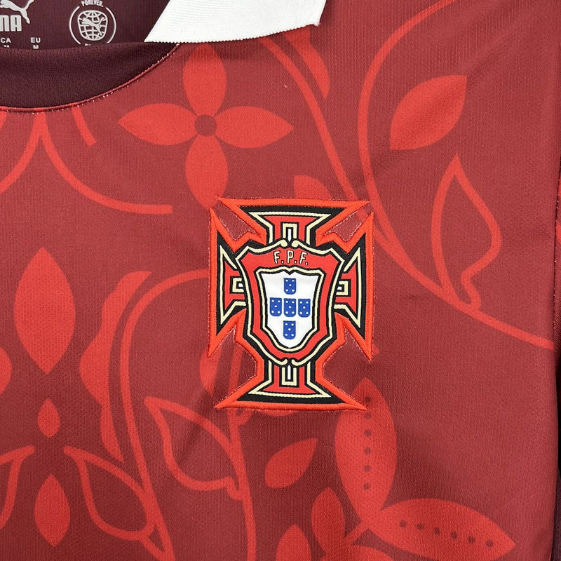 CAMISOLA DA SELEÇÃO DE PORTUGAL 25/26 ESPECIAL VERMELHO