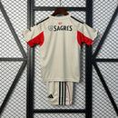 KIT INFANTIL DO BENFICA 25/26 BEGE