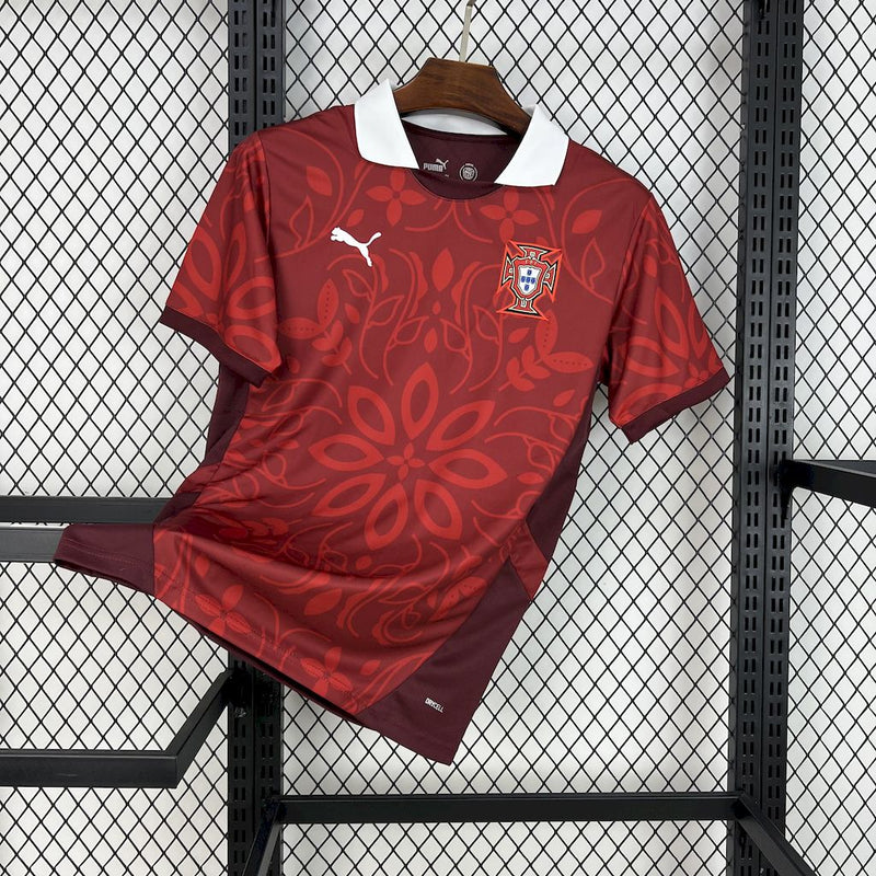 CAMISOLA DA SELEÇÃO DE PORTUGAL 25/26 ESPECIAL VERMELHO